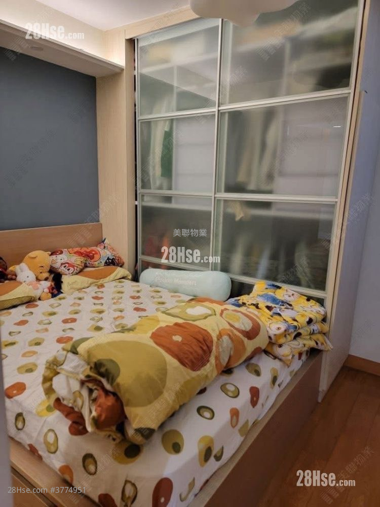 Sceneway Garden Sell 3 Bedrooms , 2 Bathrooms 720 ft²