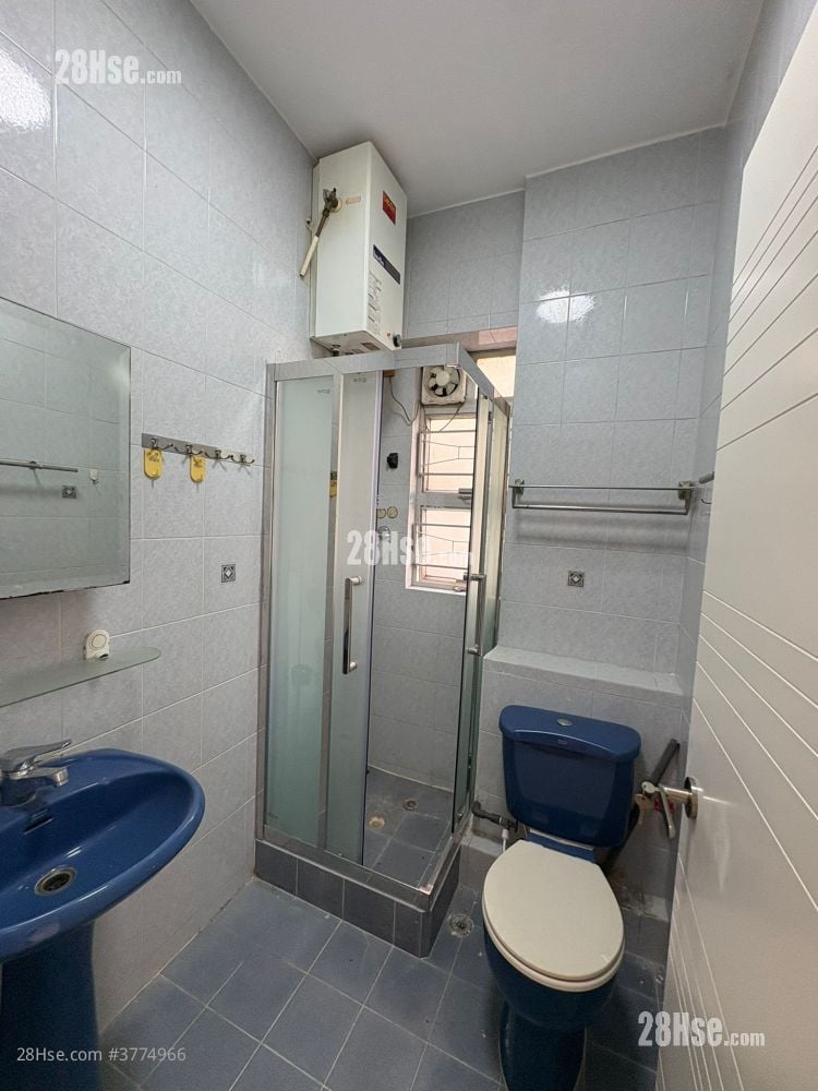 Greenland Garden Sell 2 Bedrooms , 1 Bathroom 714 ft²