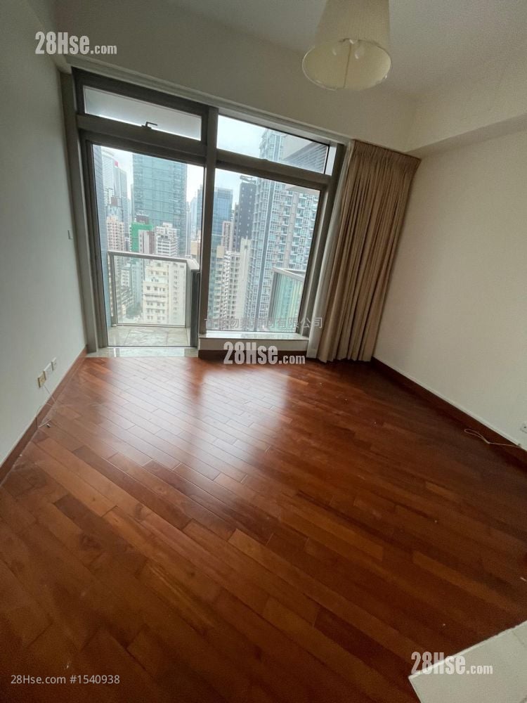 The Avenue Rental Studio , 1 Bathroom 346 ft²
