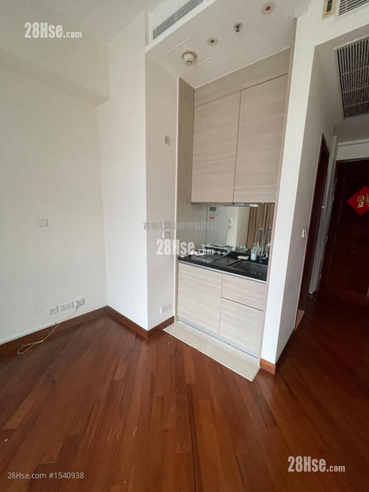 The Avenue Rental Studio , 1 Bathroom 346 ft²