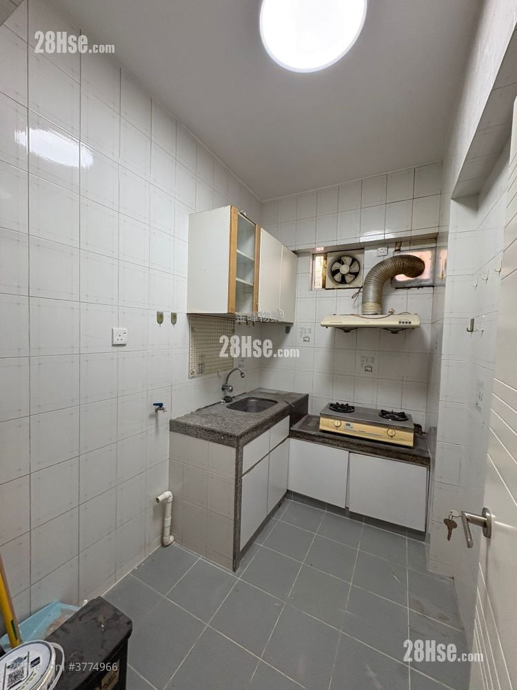 Greenland Garden Sell 2 Bedrooms , 1 Bathroom 714 ft²