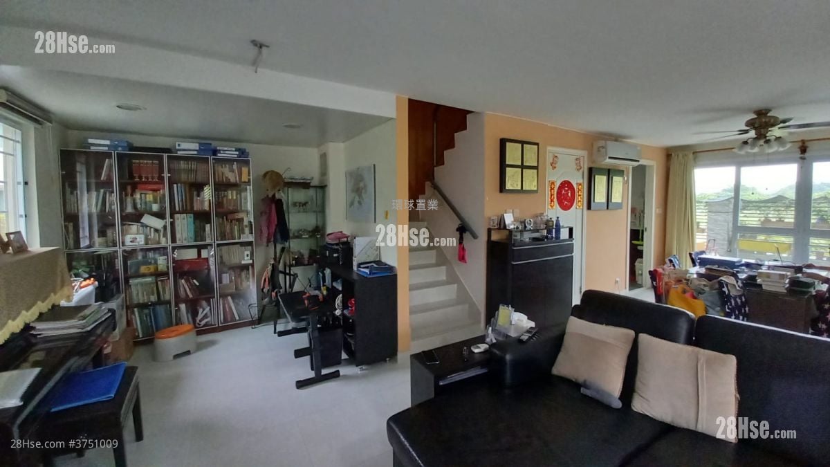 村屋 售盘 4 房 , 1 浴室