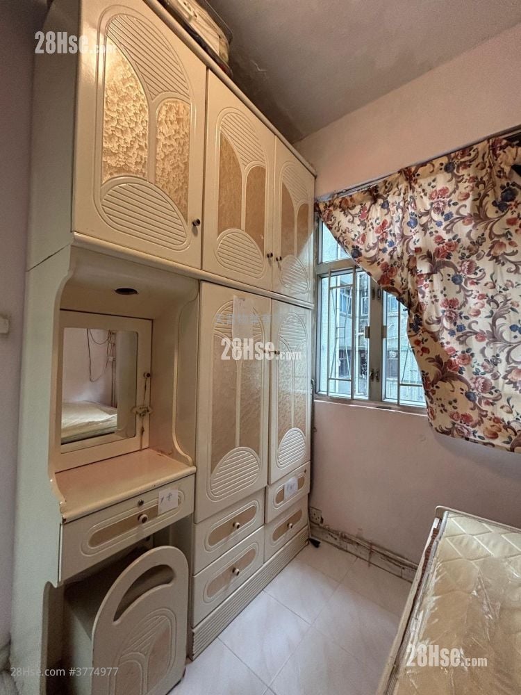 Po Teck Mansion Sell 2 Bedrooms , 1 Bathroom 366 ft²