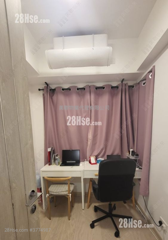 Sea To Sky Sell 3 Bedrooms , 2 Bathrooms 707 ft²