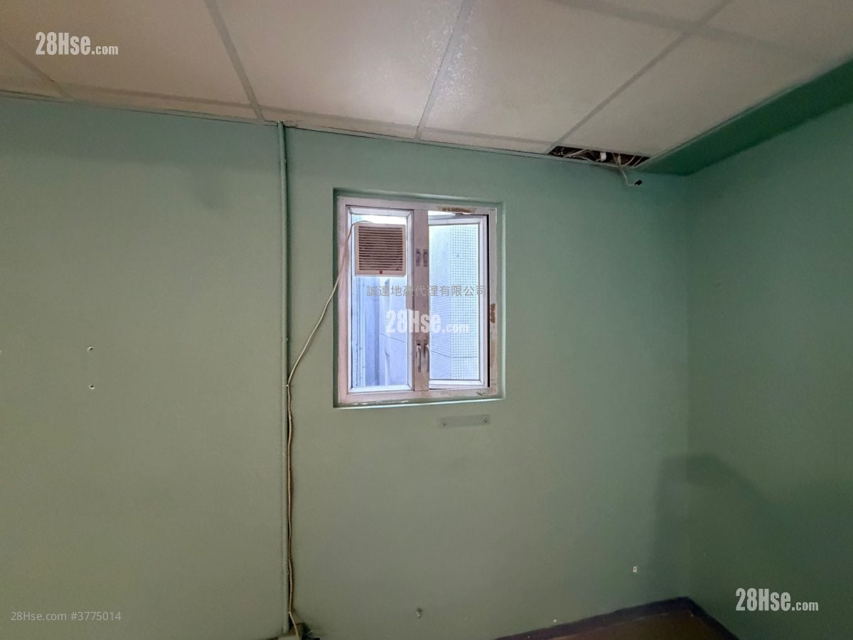 Yip Win Factory Building Rental Studio , 1 Toilet