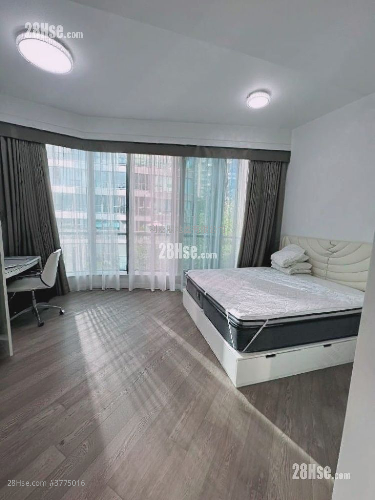 Le Pont Sell 4 Bedrooms , 5+ Bathrooms 2,711 ft²