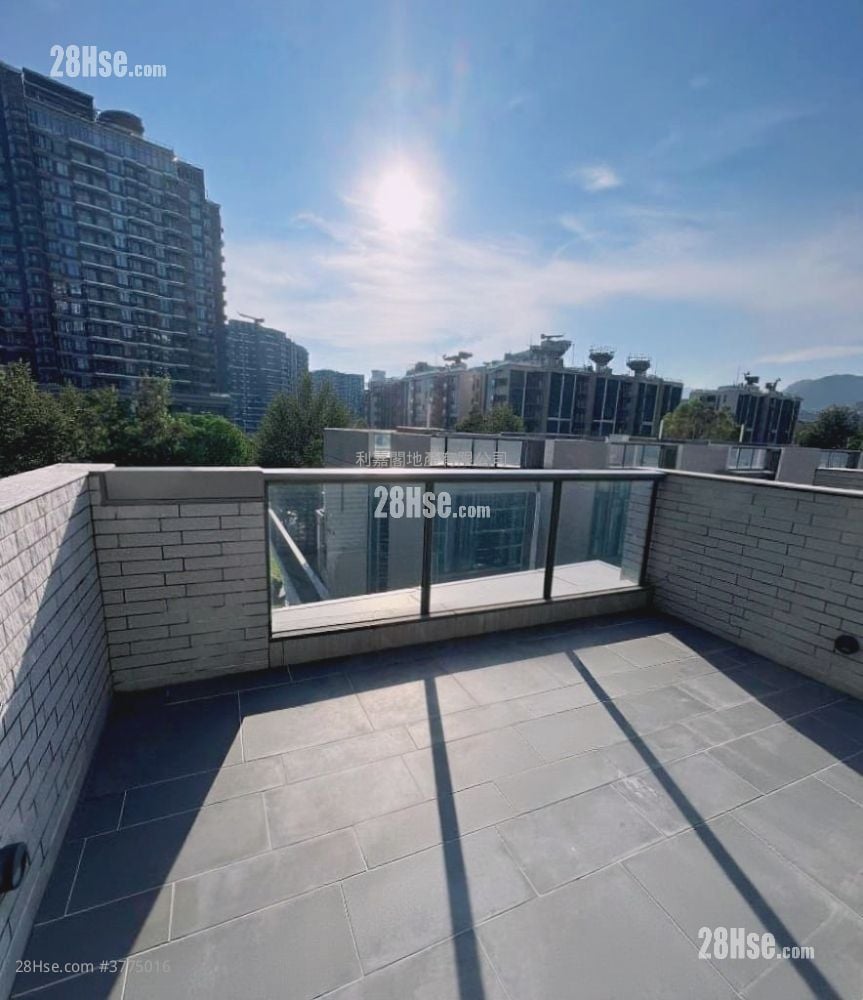 Le Pont Sell 4 Bedrooms , 5+ Bathrooms 2,711 ft²