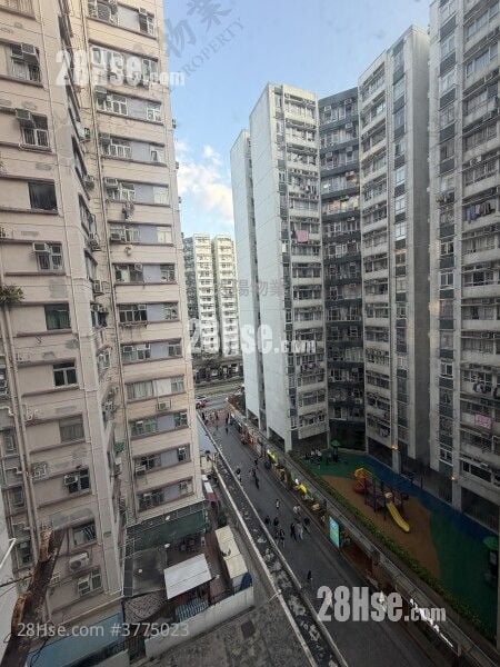 Whampoa Estate Sell 2 Bedrooms 321 ft²