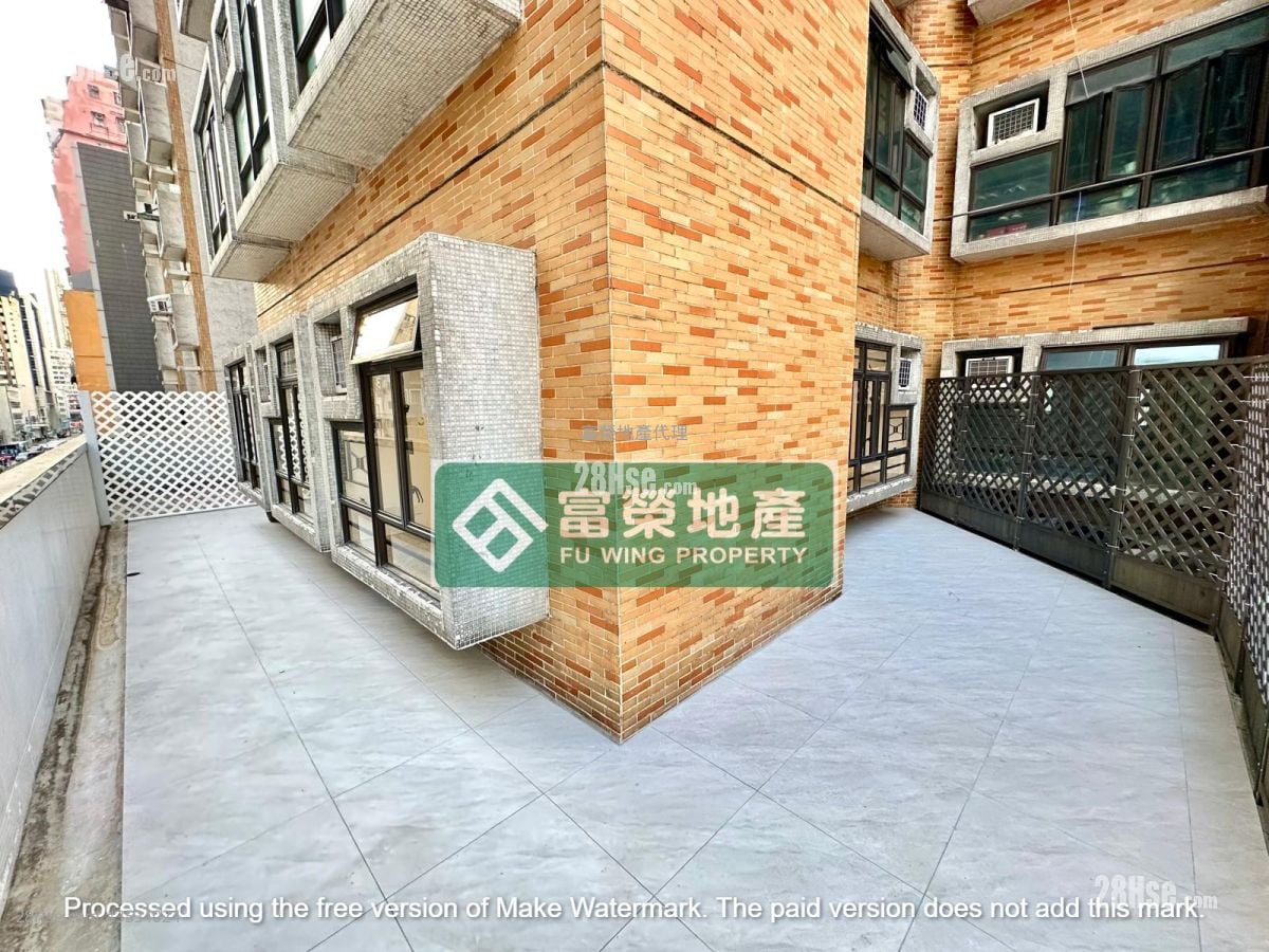 Royal Building Sell 3 Bedrooms , 2 Bathrooms 391 ft²