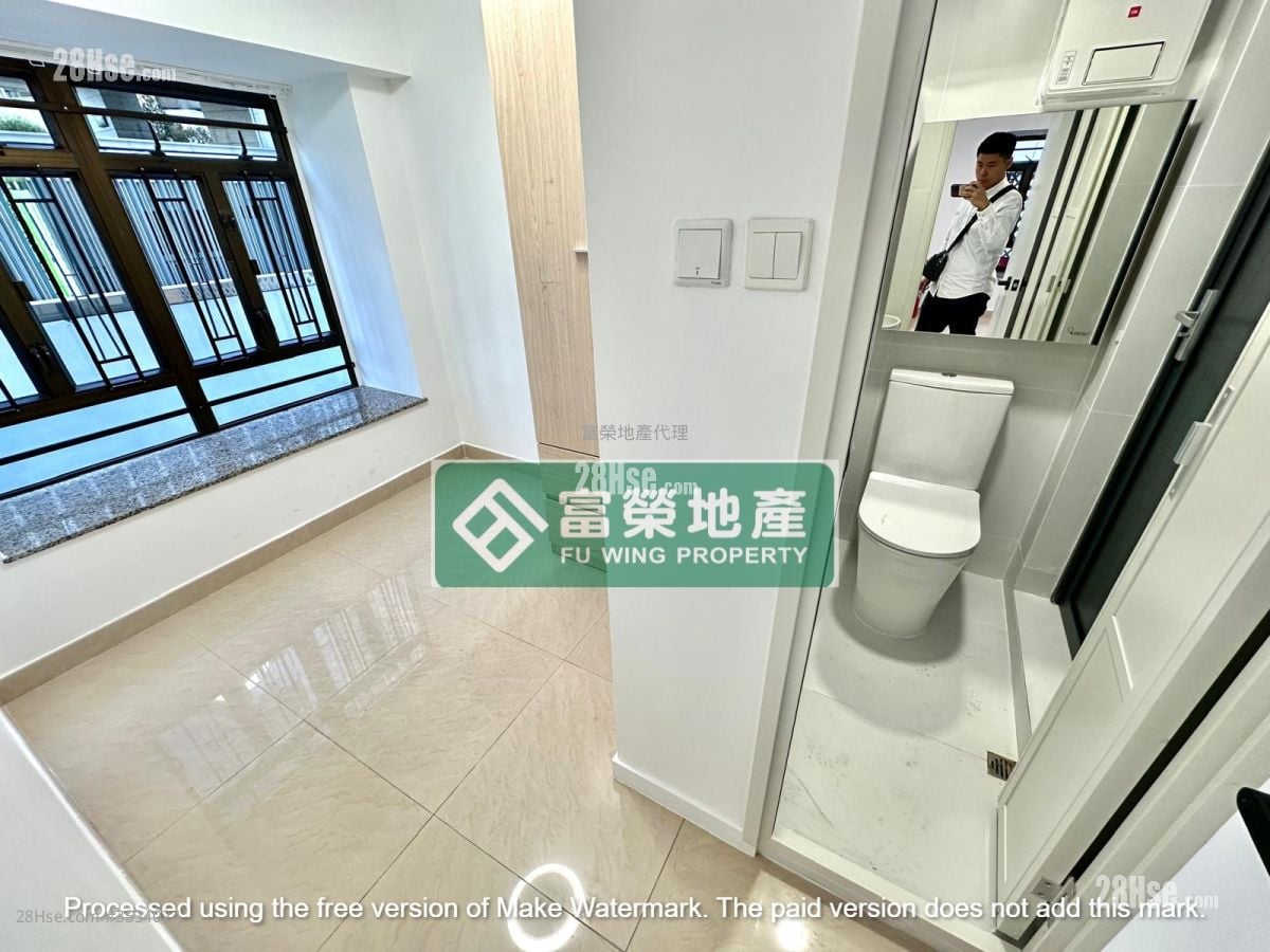 Royal Building Sell 3 Bedrooms , 2 Bathrooms 391 ft²