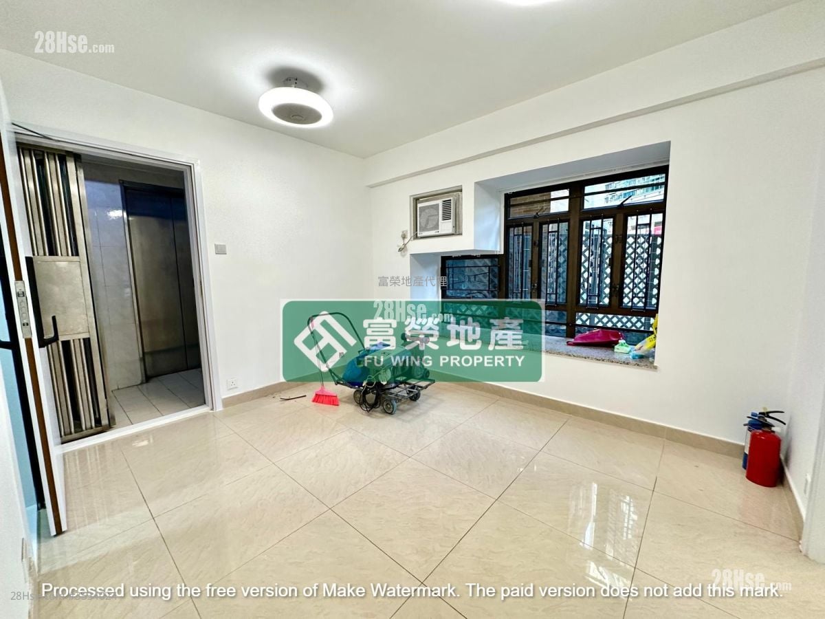 Royal Building Sell 3 Bedrooms , 2 Bathrooms 391 ft²