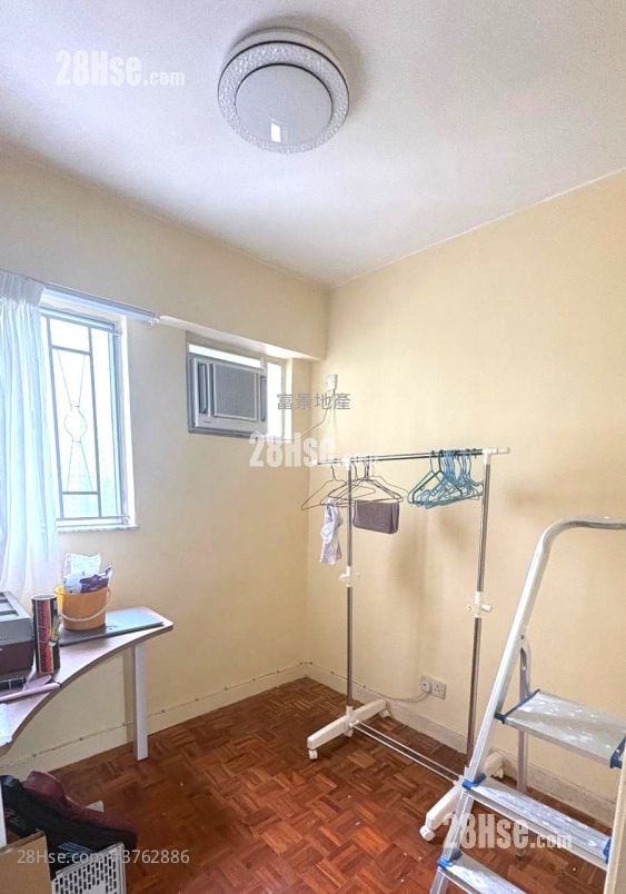 Cheerful Garden Sell 3 Bedrooms 592 ft²