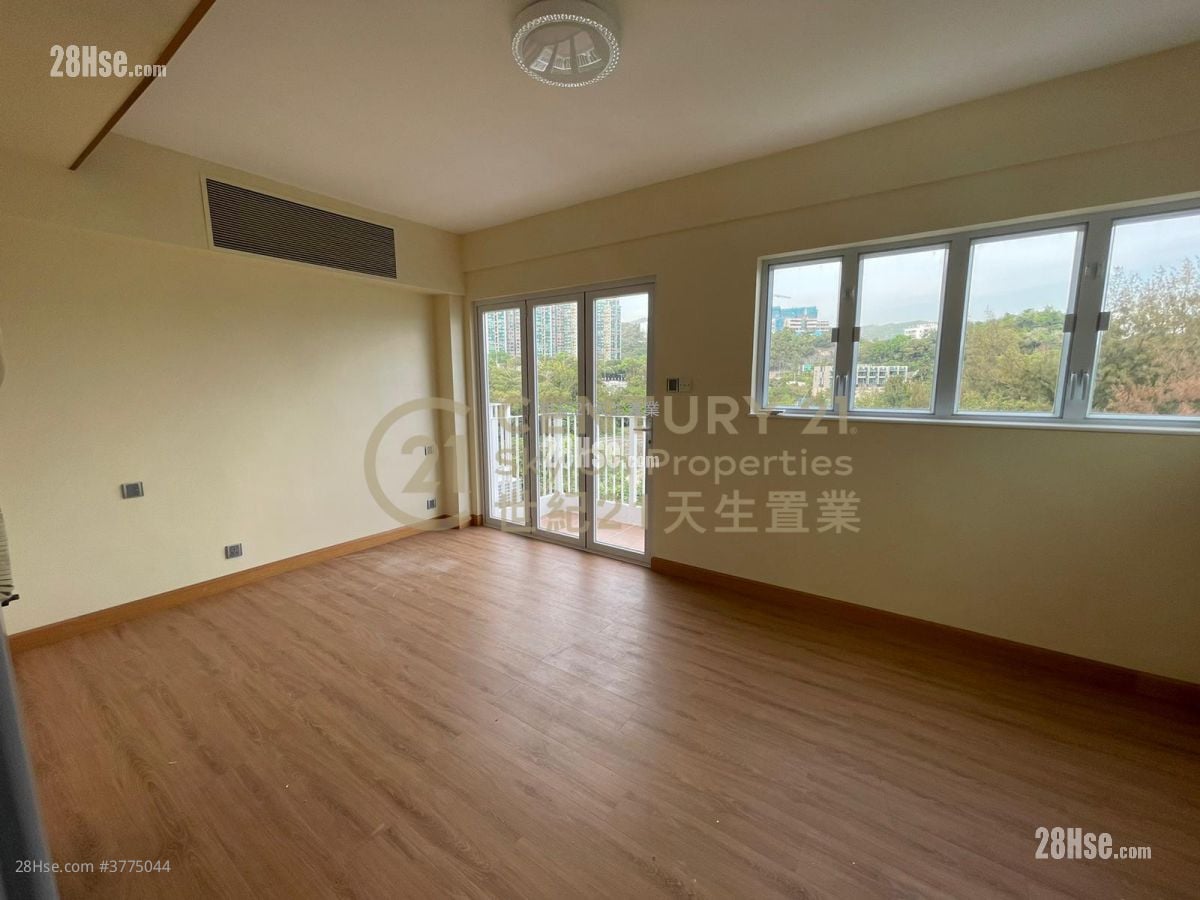 Villa De Mer Rental 1,379 ft²