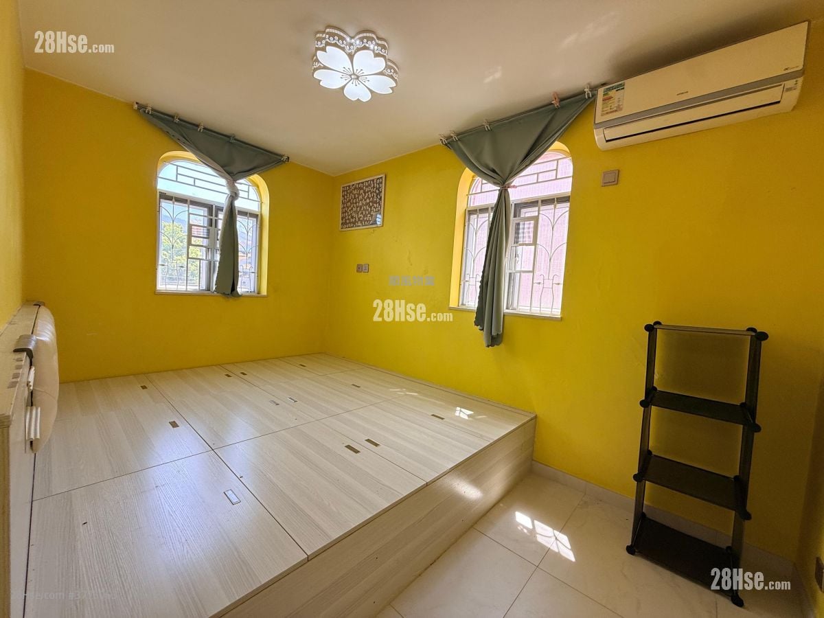 村屋 售盘 3 房 , 1 浴室 700 平方尺