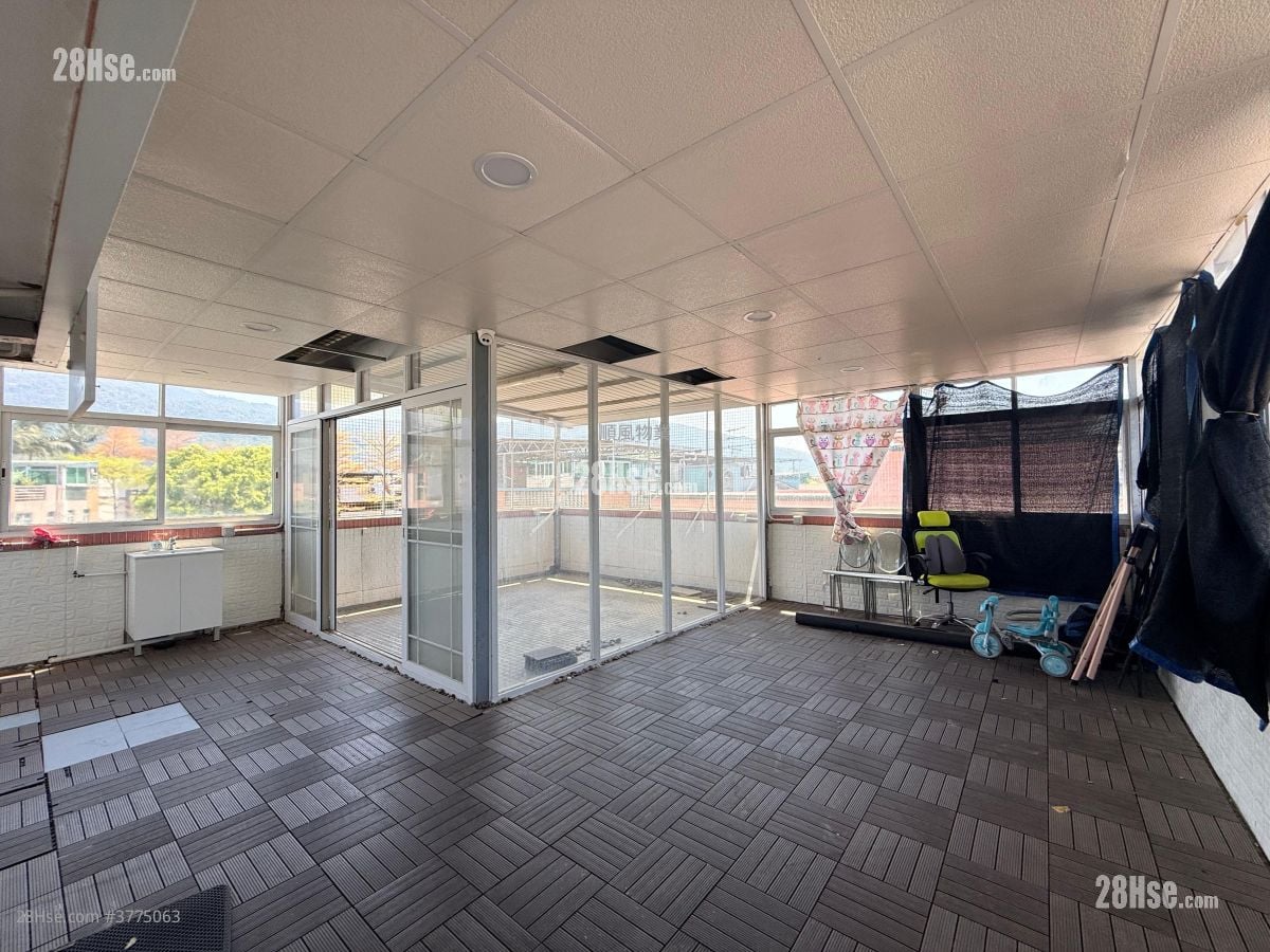 村屋 售盘 3 房 , 1 浴室 700 平方尺