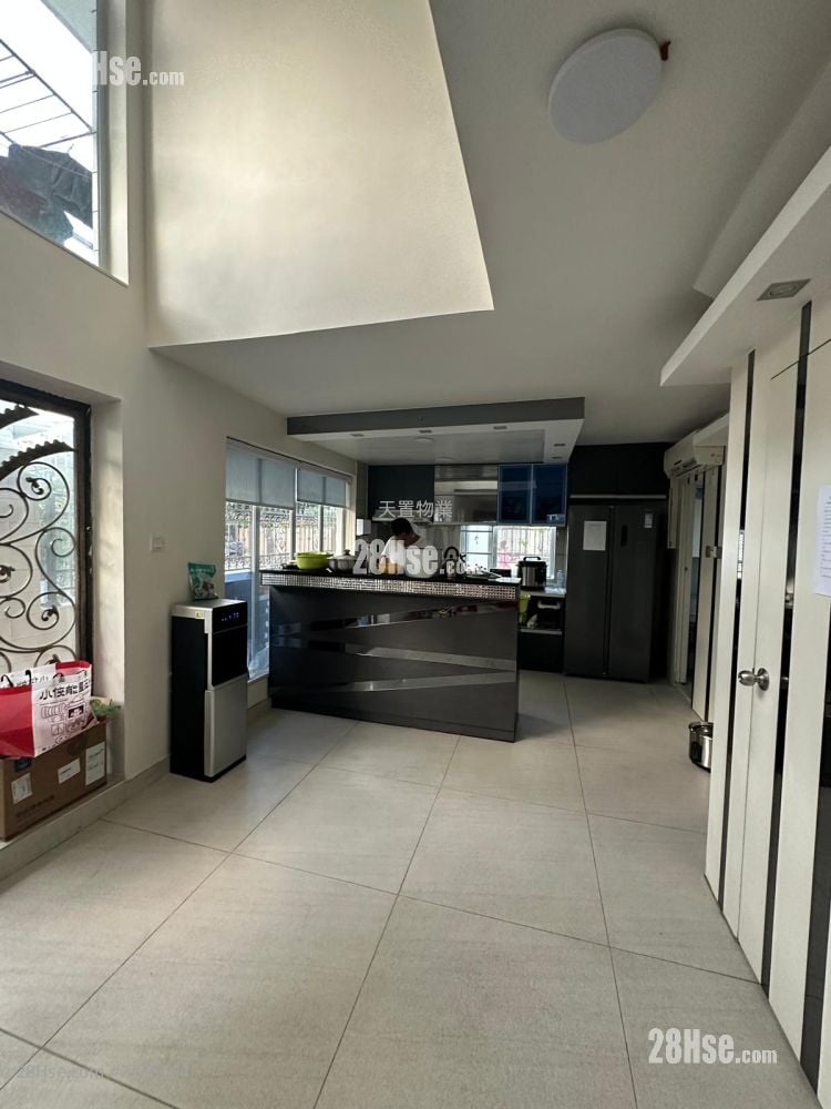 Siu Hang Tsuen Rental 5+ Bedrooms , 5+ Bathrooms 2,100 ft²