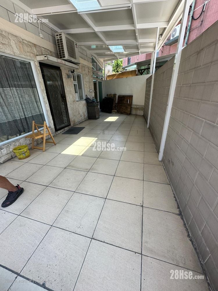 Siu Hang Tsuen Rental 5+ Bedrooms , 5+ Bathrooms 2,100 ft²