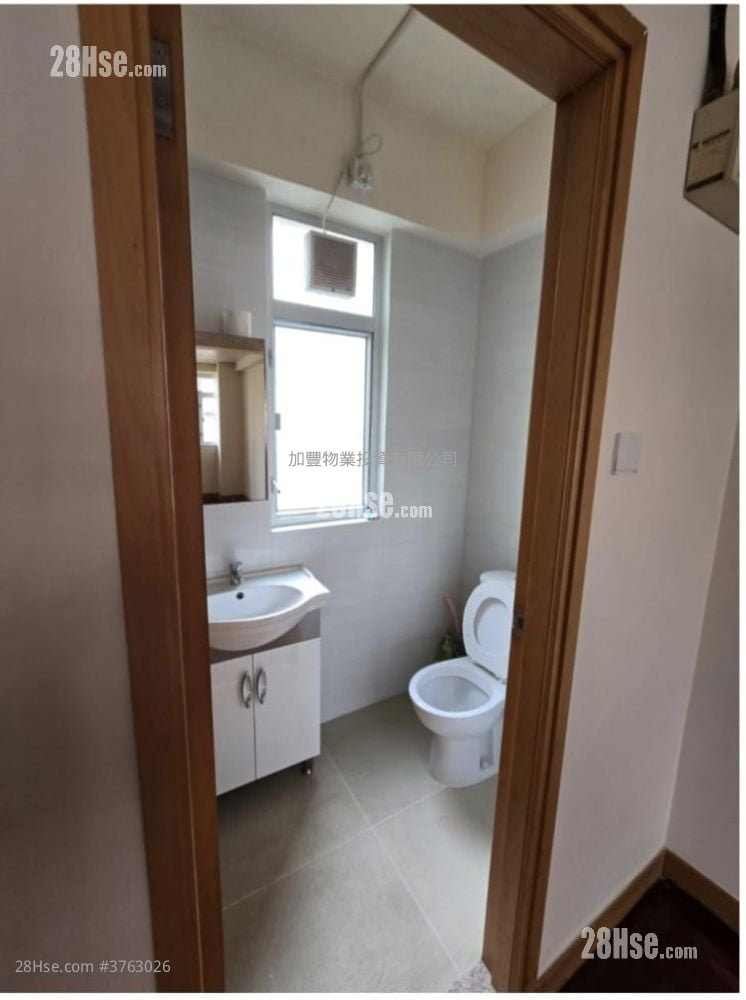 Heep Kee Commercial Building Sell Studio , 1 Toilet