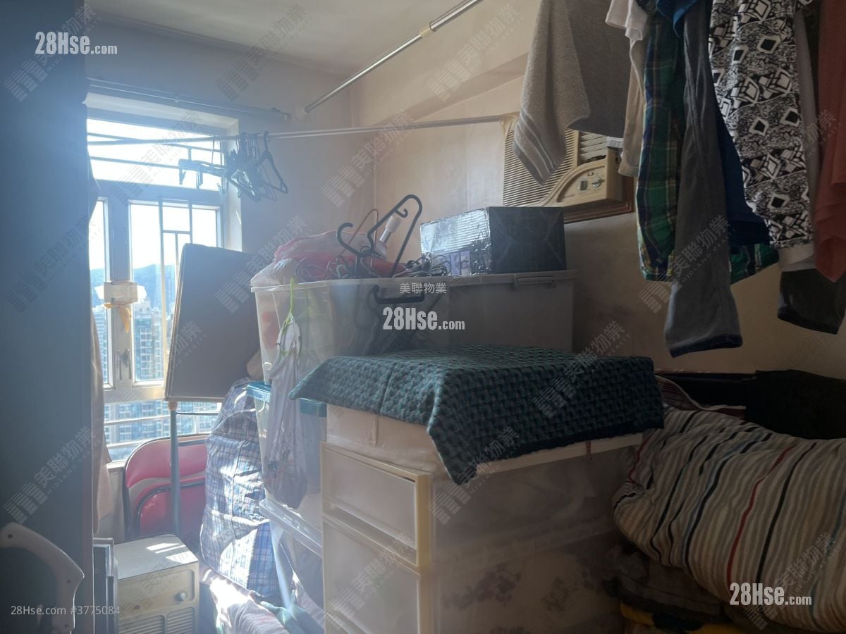 Tsui Lai Garden Sell 2 Bedrooms 427 ft²