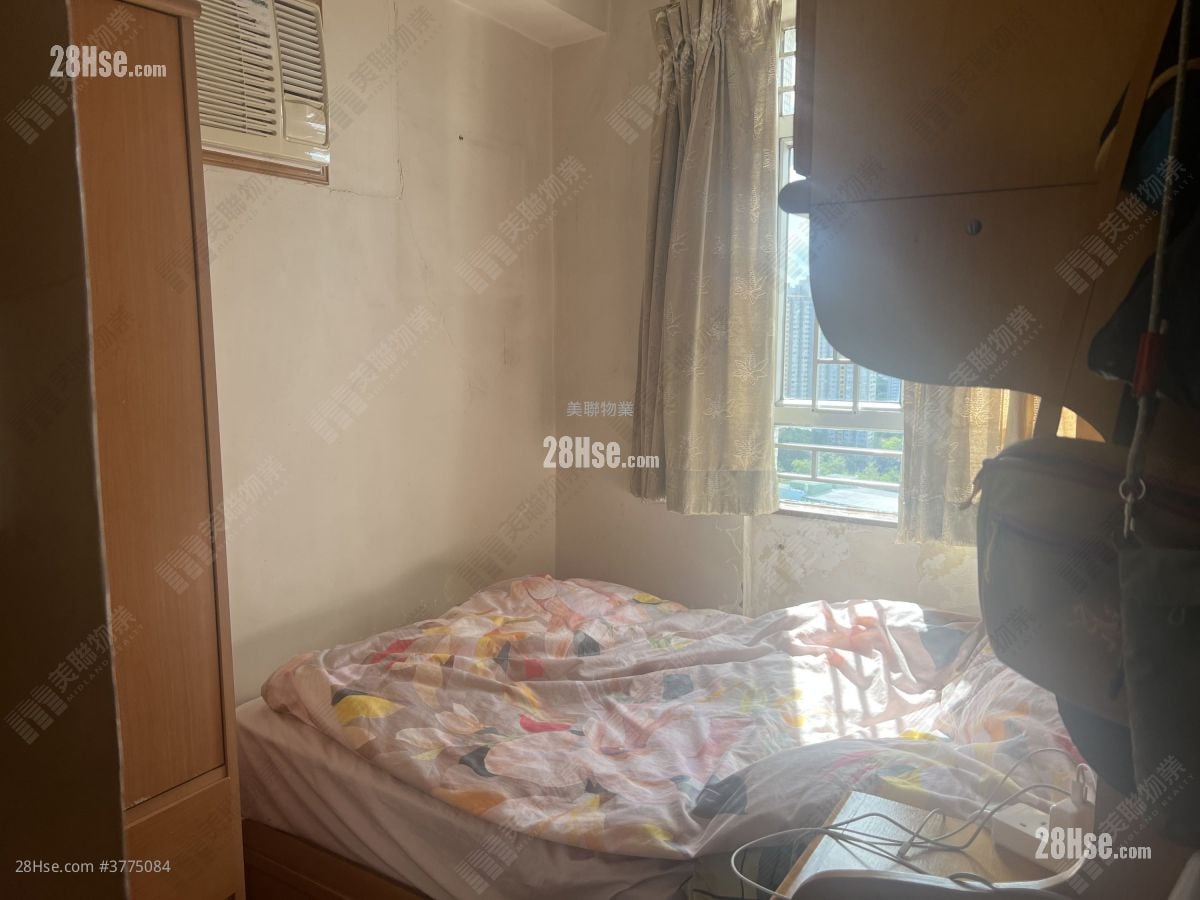 Tsui Lai Garden Sell 2 Bedrooms 427 ft²