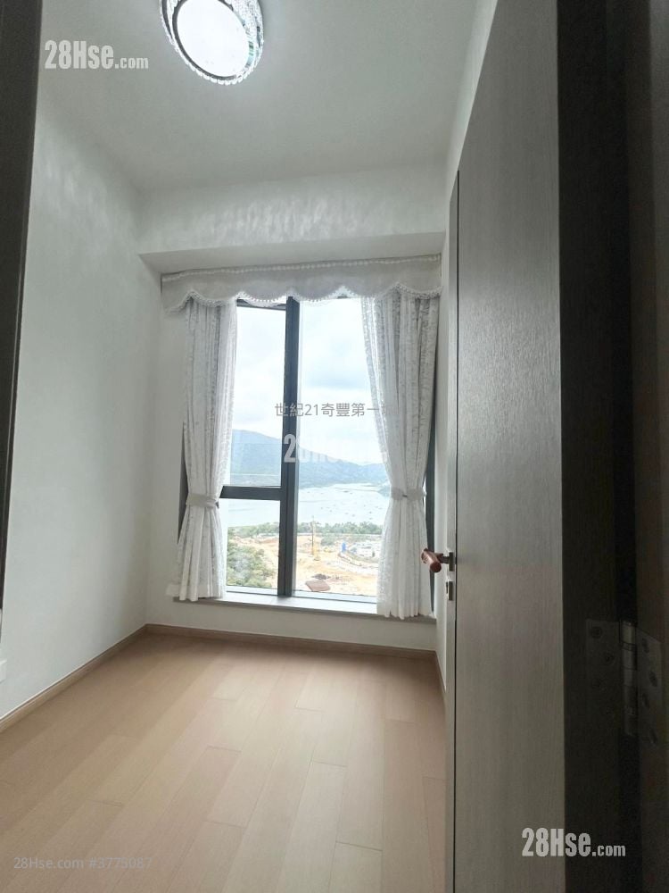 Sierra Sea Sell 3 Bedrooms , 1 Bathroom 653 ft²