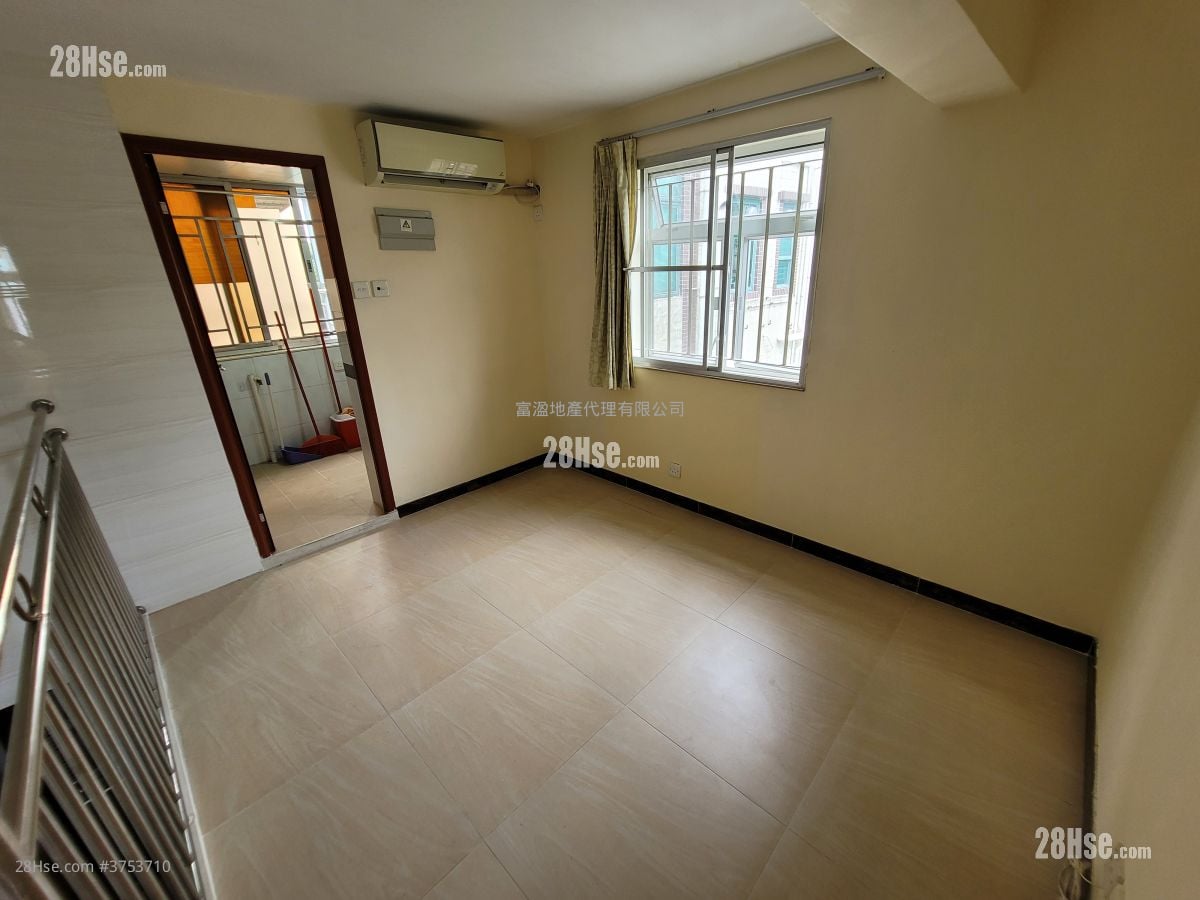 村屋 租盤 1 房 , 1 浴室 300 平方呎