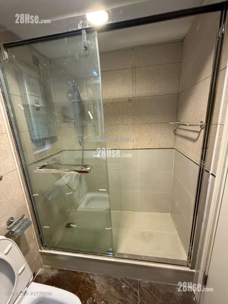 柏景湾 售盘 2 房 , 1 浴室 449 平方尺