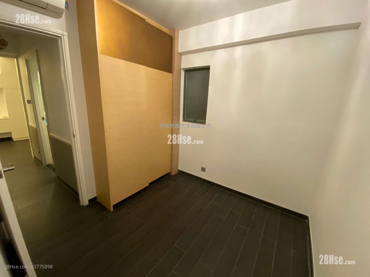 柏景湾 售盘 2 房 , 1 浴室 449 平方尺