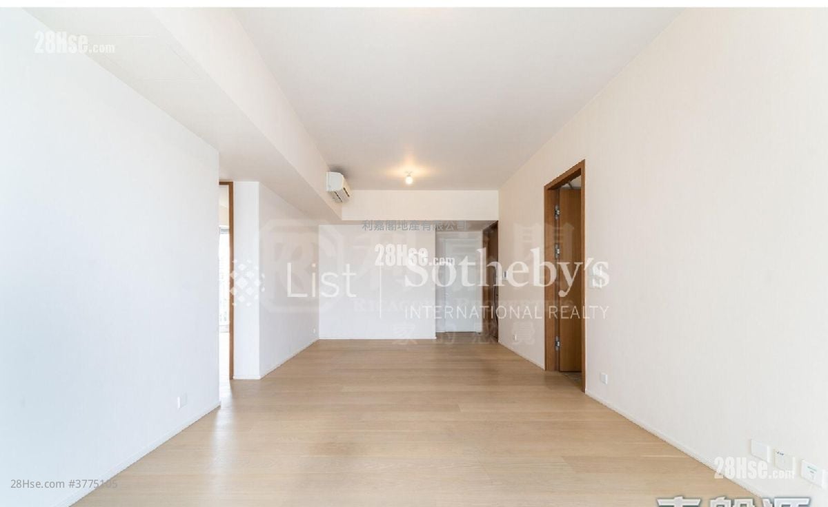 Mount Parker Residences Sell 4 Bedrooms , 3 Bathrooms 1,396 ft²