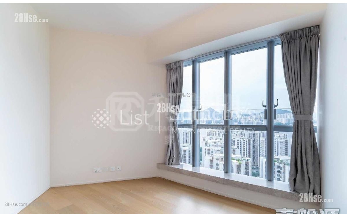 Mount Parker Residences Sell 4 Bedrooms , 3 Bathrooms 1,396 ft²