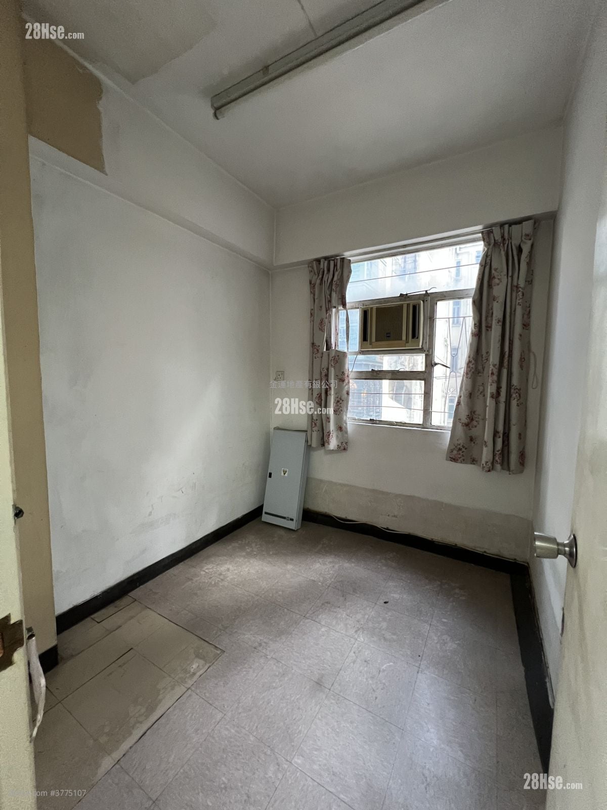 丰盛大厦 售盘 2 房 , 1 浴室 381 平方尺