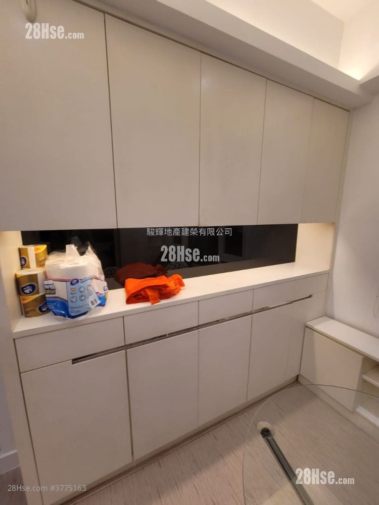 Dorfu Court Sell Studio , 1 Bathroom 349 ft²