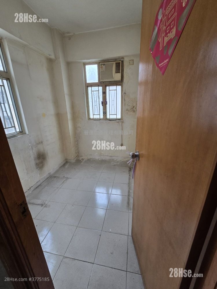 荔枝角道224号 售盘 3 房 , 1 浴室 679 平方尺