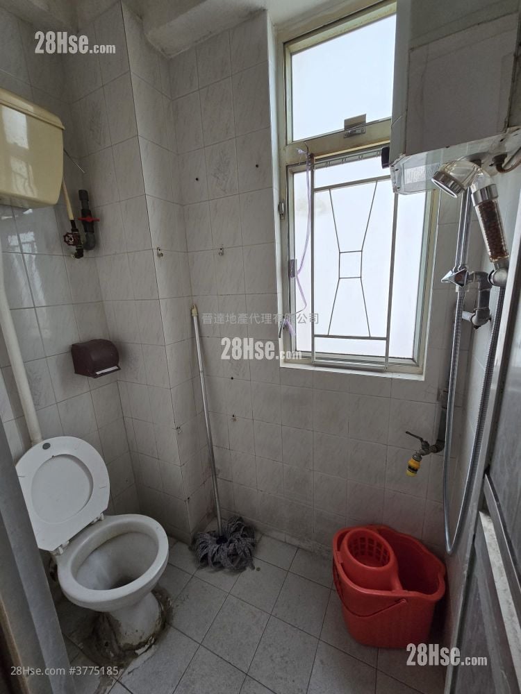 荔枝角道224号 售盘 3 房 , 1 浴室 679 平方尺