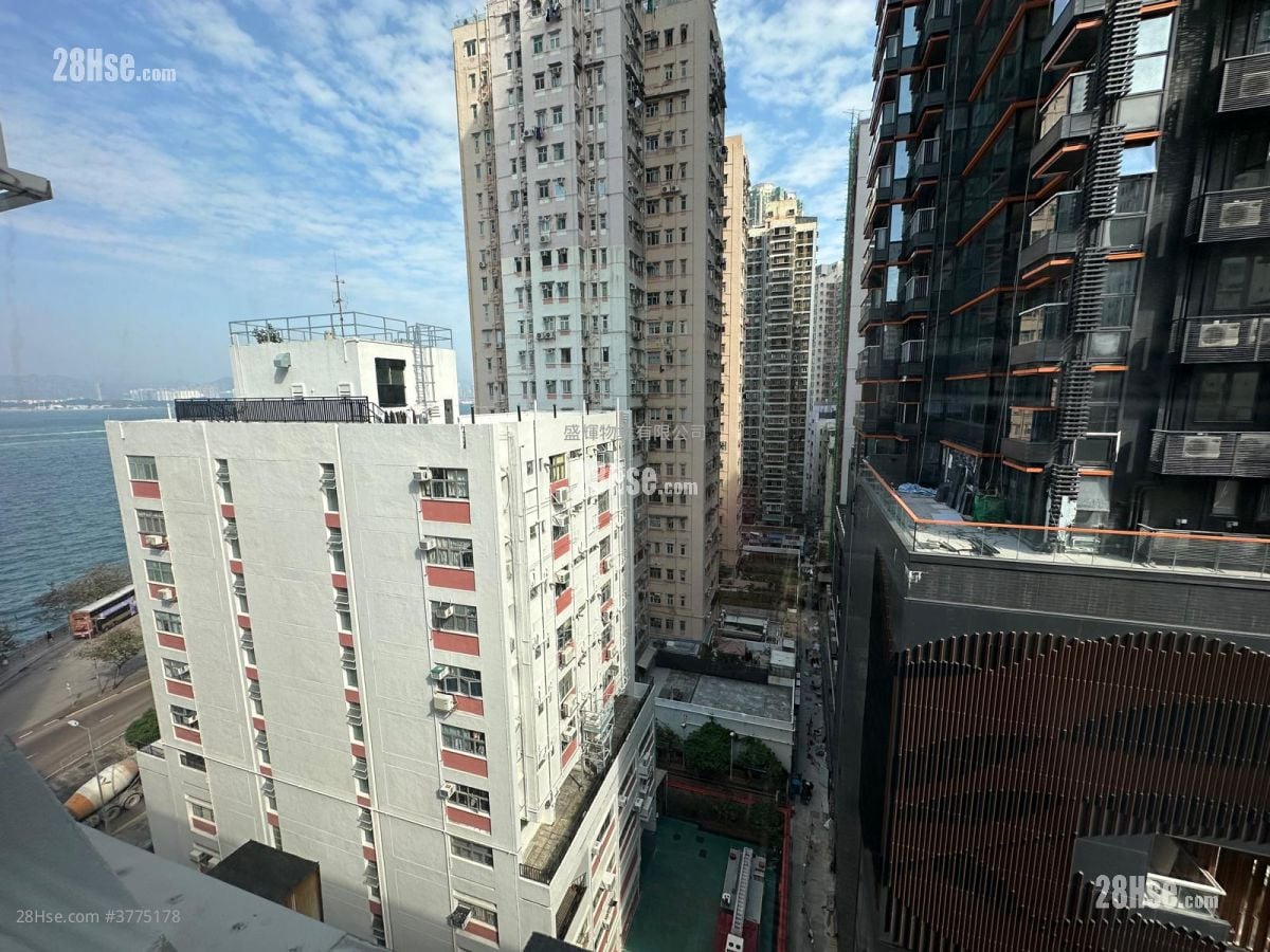 May Sun Building Sell 2 Bedrooms , 1 Bathroom 366 ft²