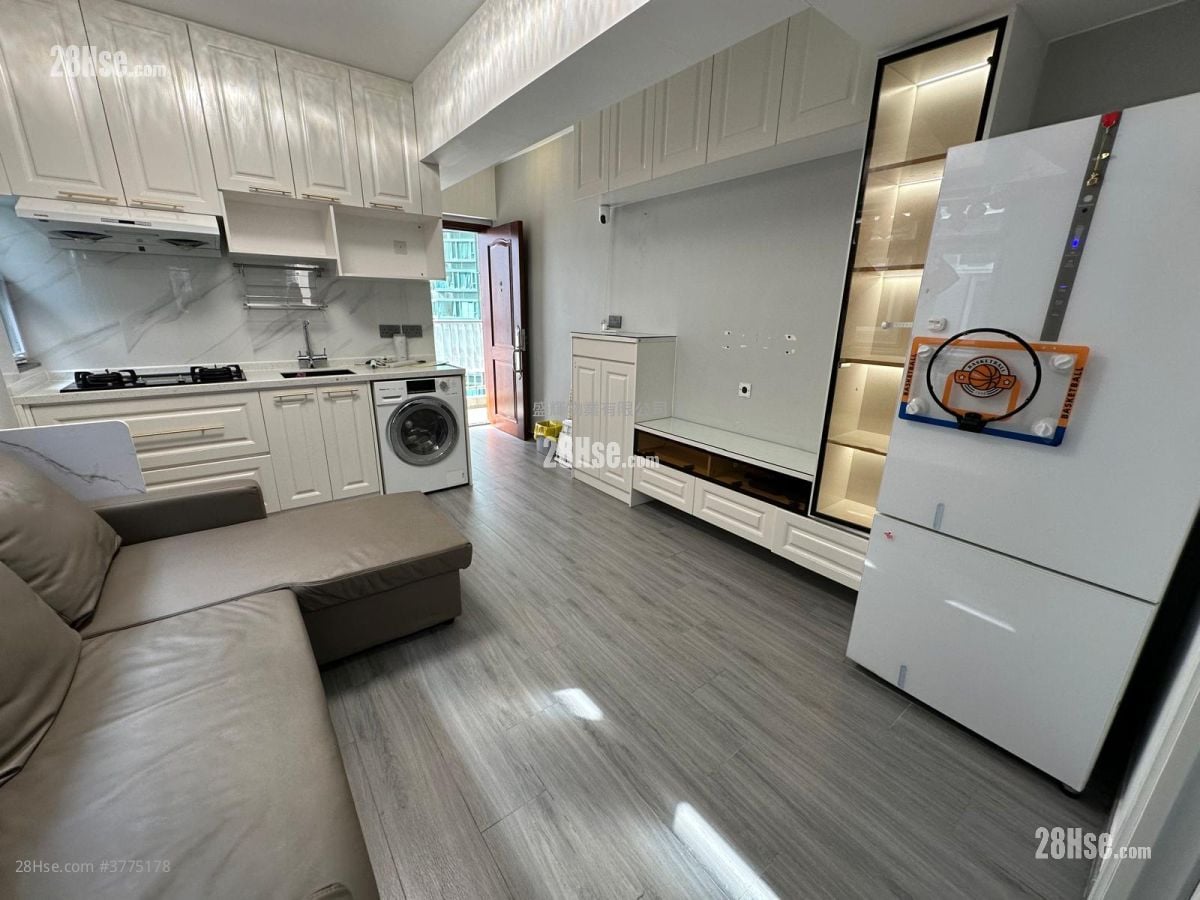 May Sun Building Sell 2 Bedrooms , 1 Bathroom 366 ft²