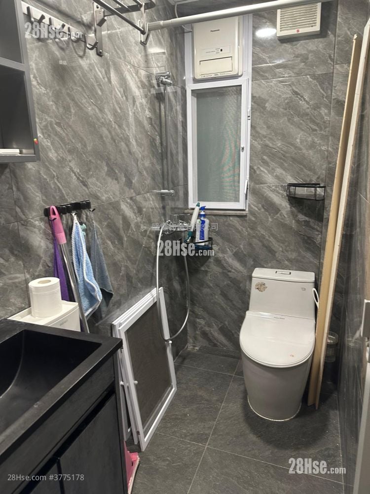 May Sun Building Sell 2 Bedrooms , 1 Bathroom 366 ft²