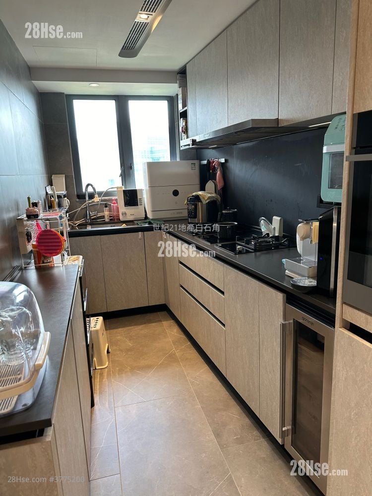 Ontolo Sell 3 Bedrooms , 2 Bathrooms 1,010 ft²