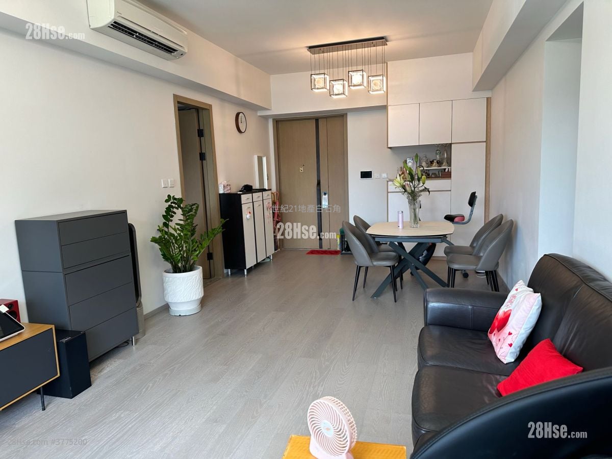 Ontolo Sell 3 Bedrooms , 2 Bathrooms 1,010 ft²