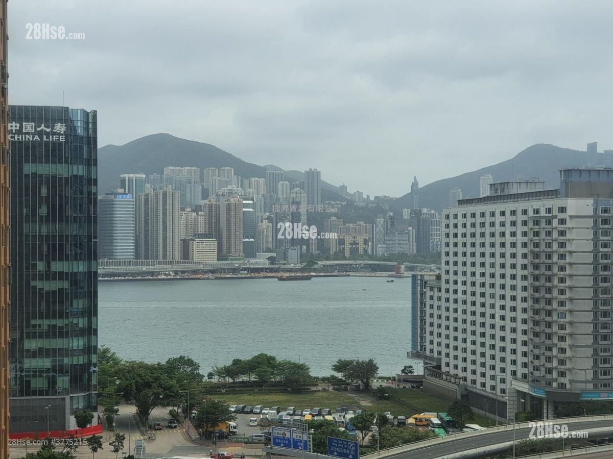 Harbour Place Sell 3 Bedrooms , 2 Bathrooms 590 ft²