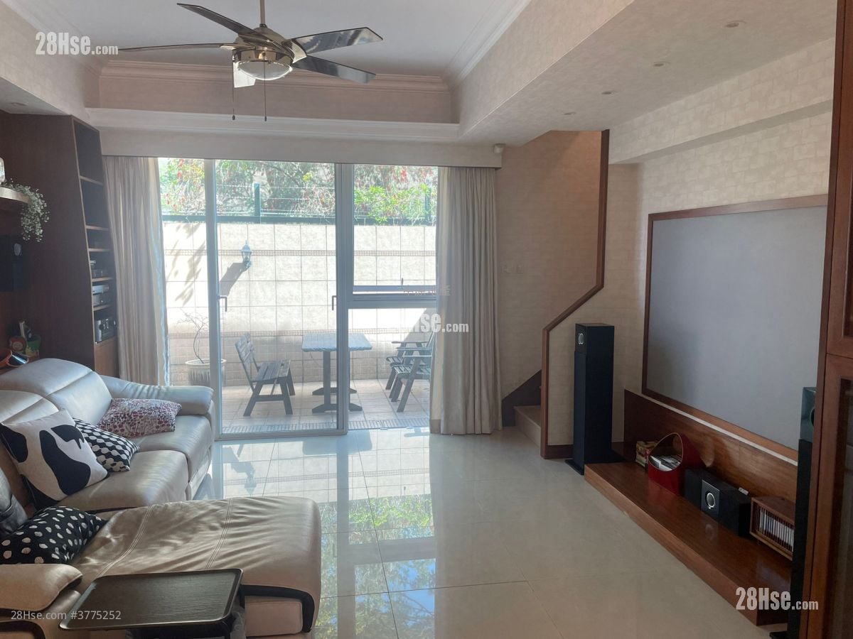 Seasons Villas Sell 4 Bedrooms , 2 Bathrooms