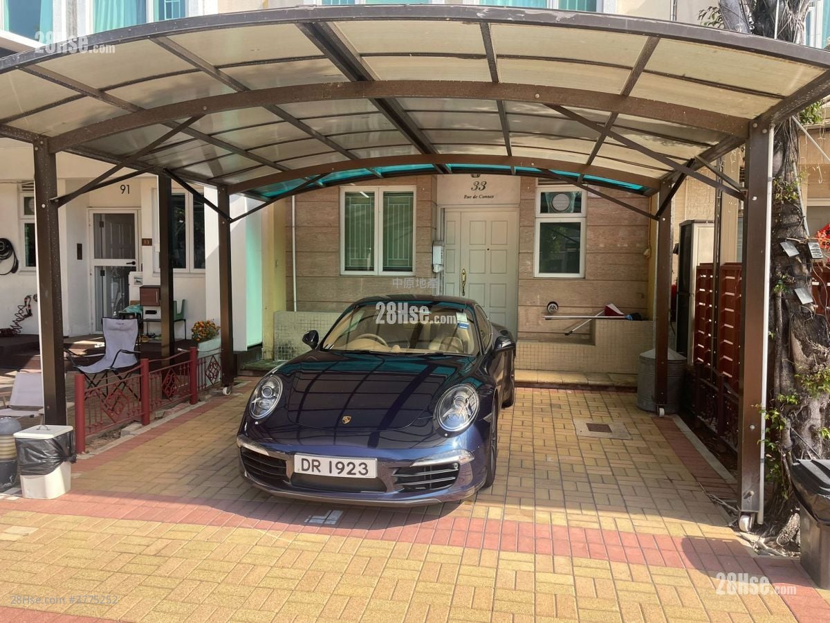 Seasons Villas Sell 4 Bedrooms , 2 Bathrooms