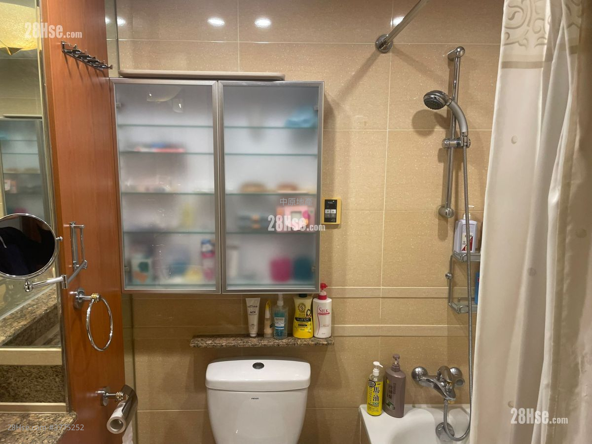 Seasons Villas Sell 4 Bedrooms , 2 Bathrooms