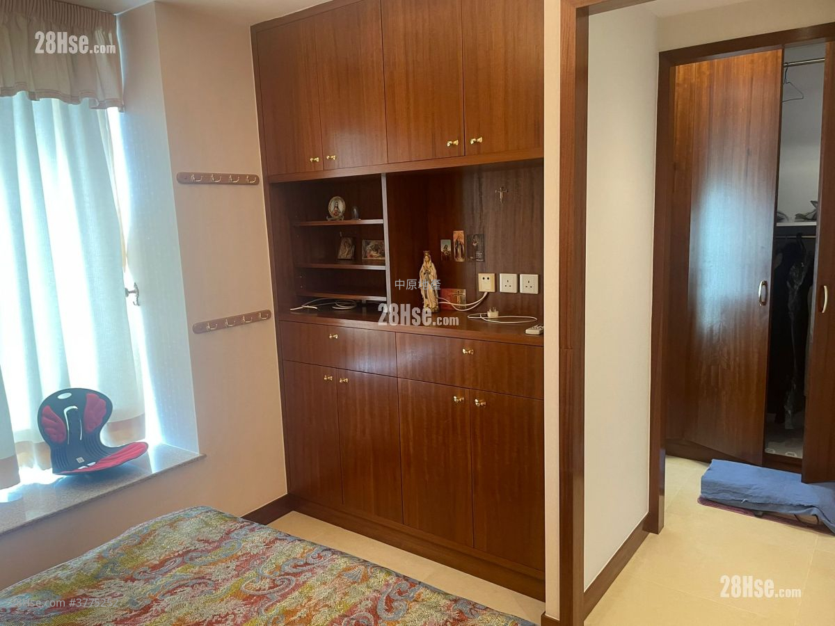 Seasons Villas Sell 4 Bedrooms , 2 Bathrooms