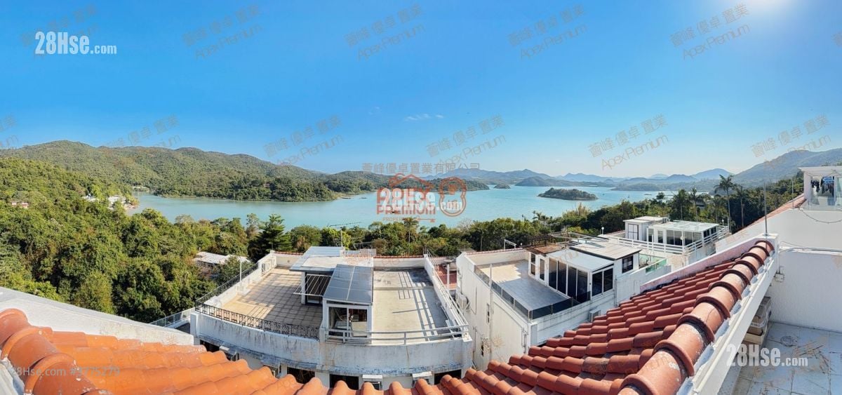 Clover Lodge Sell 5+ Bedrooms , 2 Bathrooms 2,100 ft²