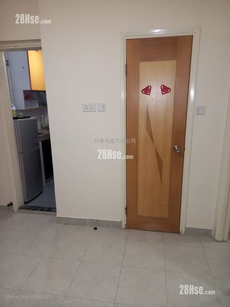 Hong Fai Building Sell 2 Bedrooms , 1 Bathroom 271 ft²