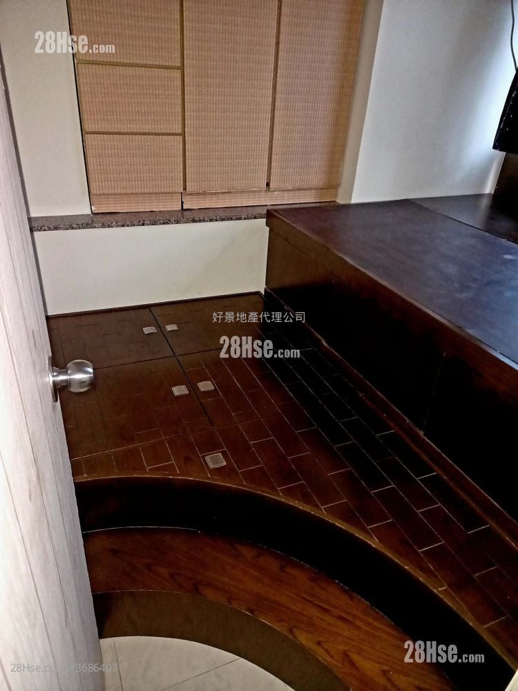 Hong Fai Building Sell 2 Bedrooms , 1 Bathroom 271 ft²