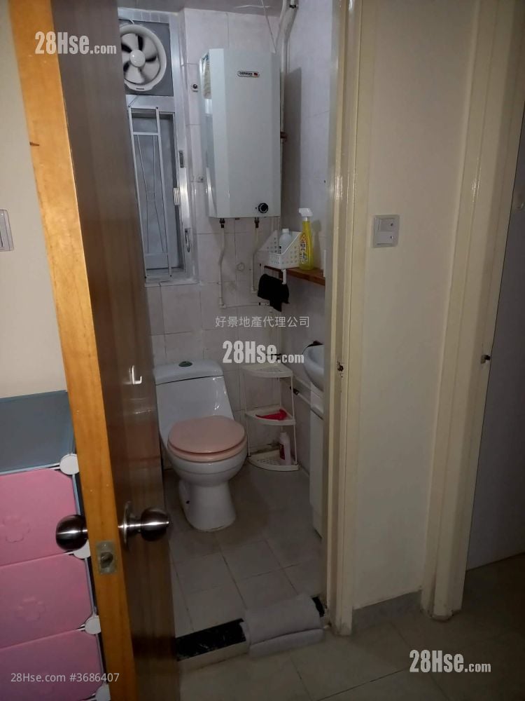 Hong Fai Building Sell 2 Bedrooms , 1 Bathroom 271 ft²