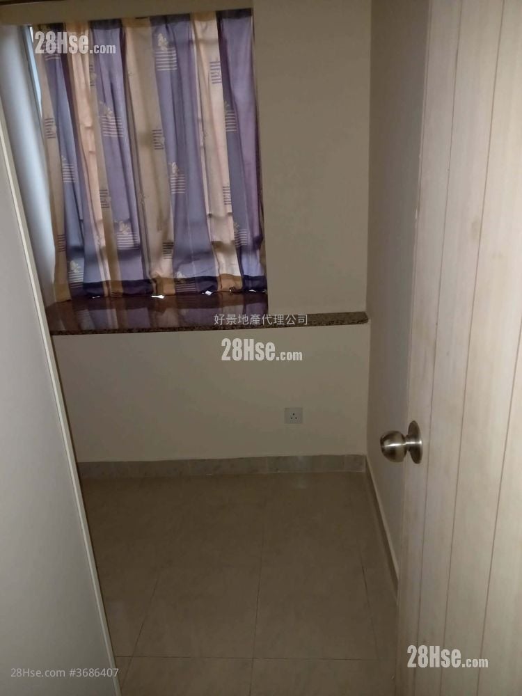 Hong Fai Building Sell 2 Bedrooms , 1 Bathroom 271 ft²