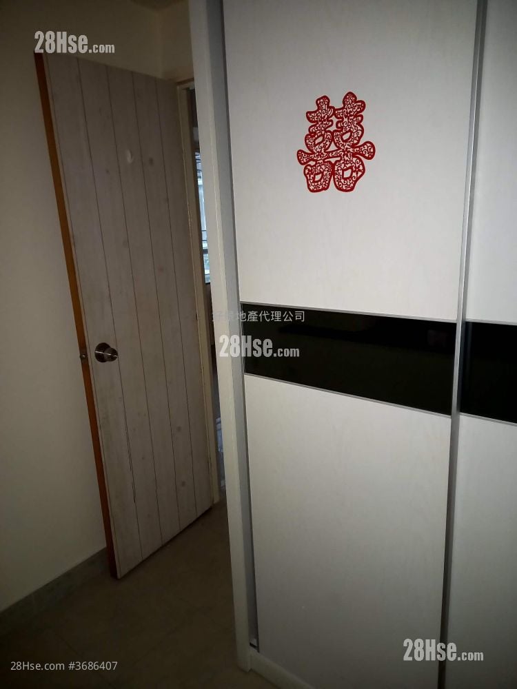 Hong Fai Building Sell 2 Bedrooms , 1 Bathroom 271 ft²